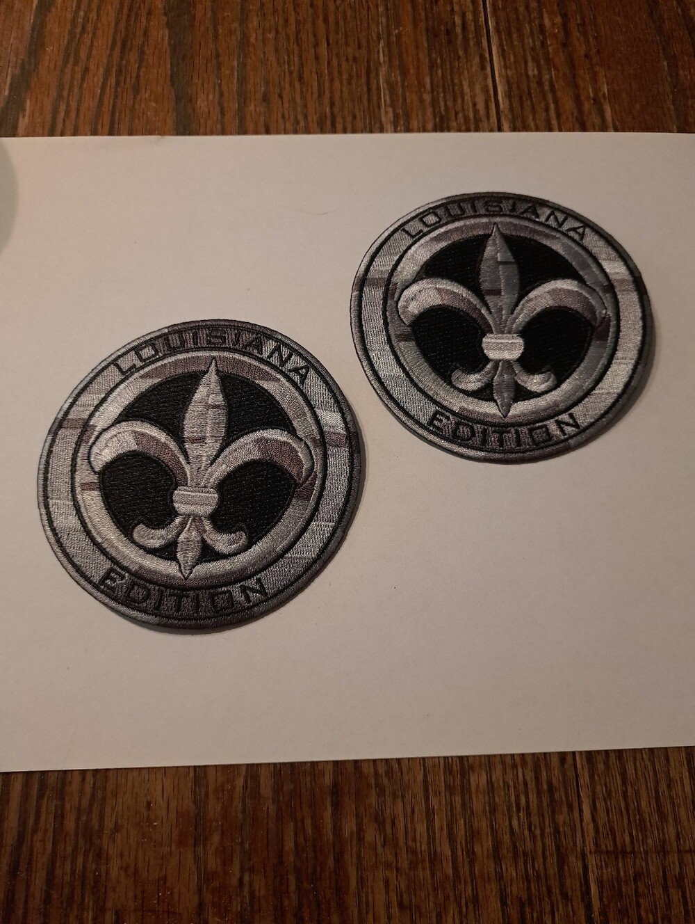 New Lot 2 Louisiana Edition Silver Grey Black Round Iron On Patches